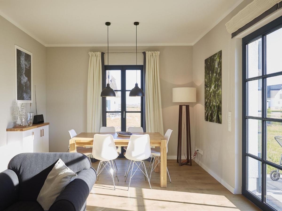 Reetland Am Meer - Premium Reetdachvilla Mit 3 Schlafzimmern, Sauna Und Kamin F07 Dranske Exterior photo